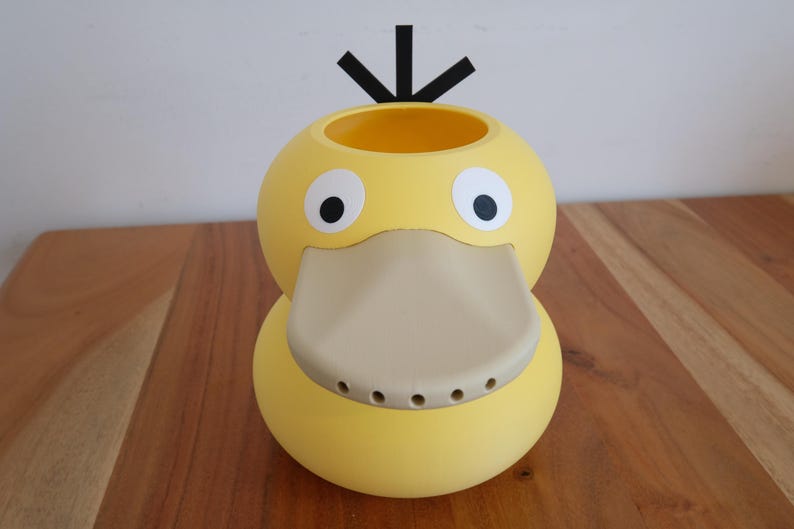 Psyduck Enton Gießkanne | 3D-gedruckte Pokémon Sprayduck Kanne | 1L Pflanzengießer & Sammler Deko – Fun Geschenk für Fans