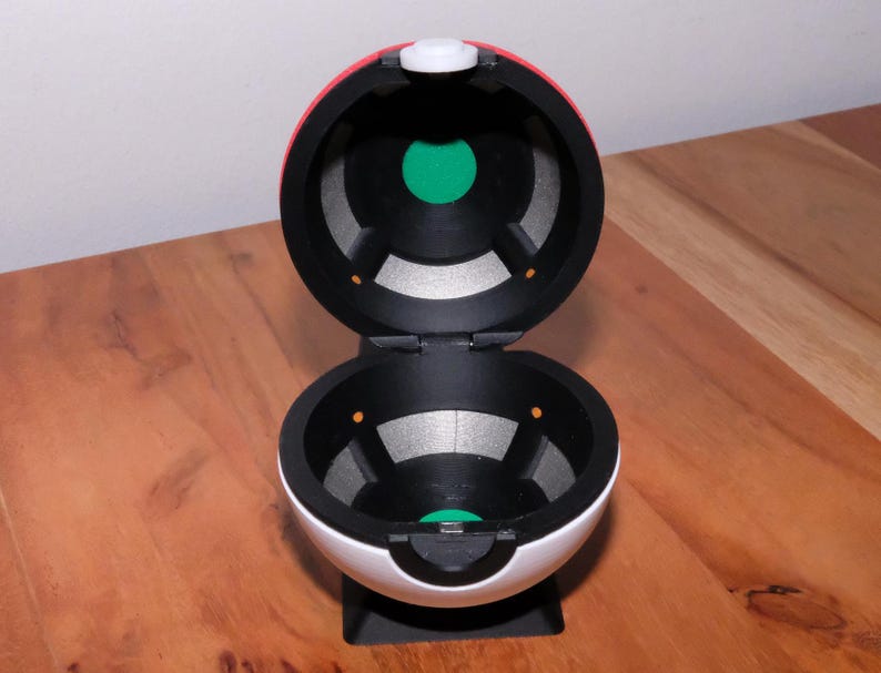 Realistischer 3D-gedruckter Pokéball | Magnetverschluss | Pokémon Cosplay Requisite, Sammlerstück & Geschenk für Fans